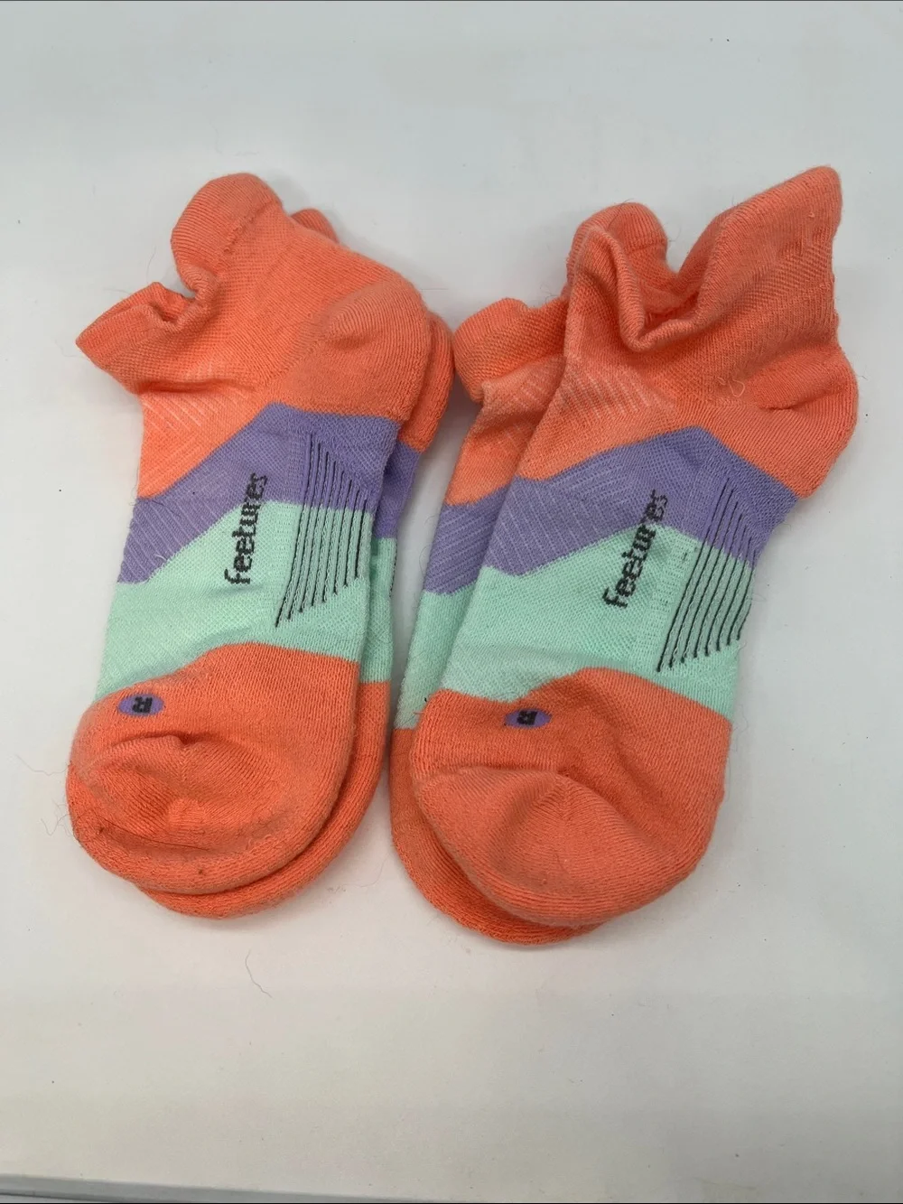 Feetures Elite Max Cushion No Show Tab Running Socks Medium 2 Pack New